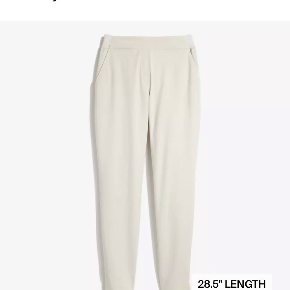 Vineyard Vines Slim Performance Pull On Knit Off-… - image 1